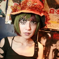 A Club Theatic Show 22 guest wearing a gothic Helloween costume.