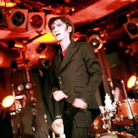 Another shot of Solomon Grandy's main performer at the Club Theatic Show vol.22.